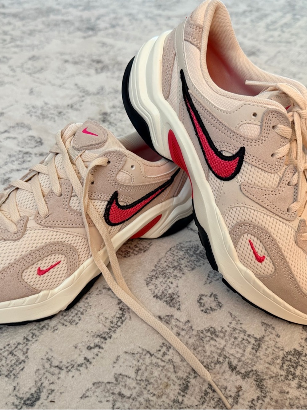 Nike Women’s Light Pink Walking Sneakers with Hot Pink Swoosh